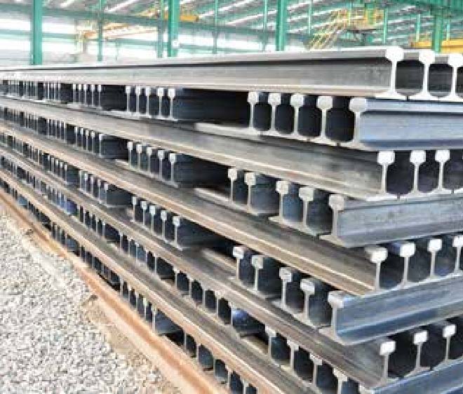 Long railway steel sections in storage